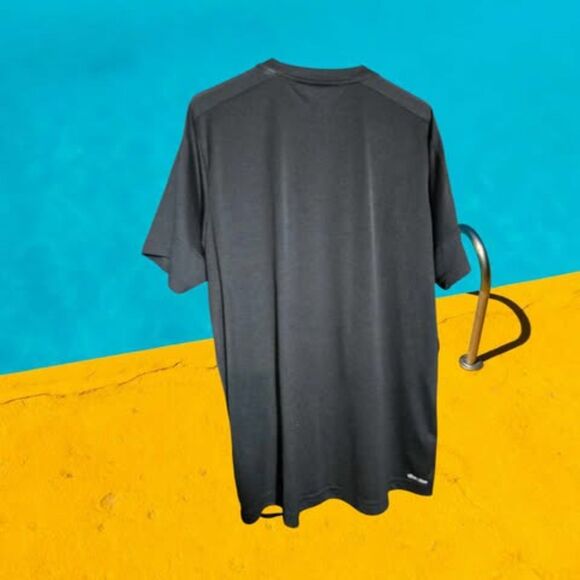 Adidas Climate Tee Size  L Black‎ (O34) - Picture 2 of 3